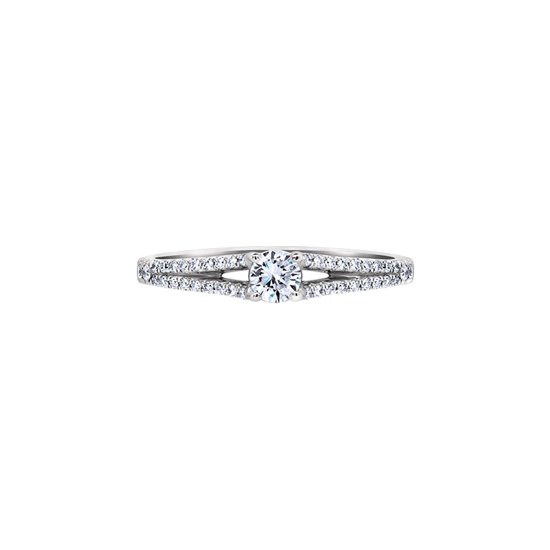 Giorgia Rose  <p>  Engagement Ring </p> <p> 18k White gold and diamond </p> <p> <FONT SIZE=2>  DRD0147R02M18W </font> </p>