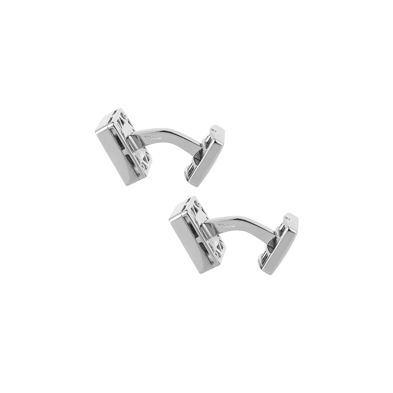 CHOPARD  <p> Cufflink  Happy Diamonds </p> <p> 18k White gold and diamond </p> <p> <FONT SIZE=2>  75 3025-20 </font> </p>